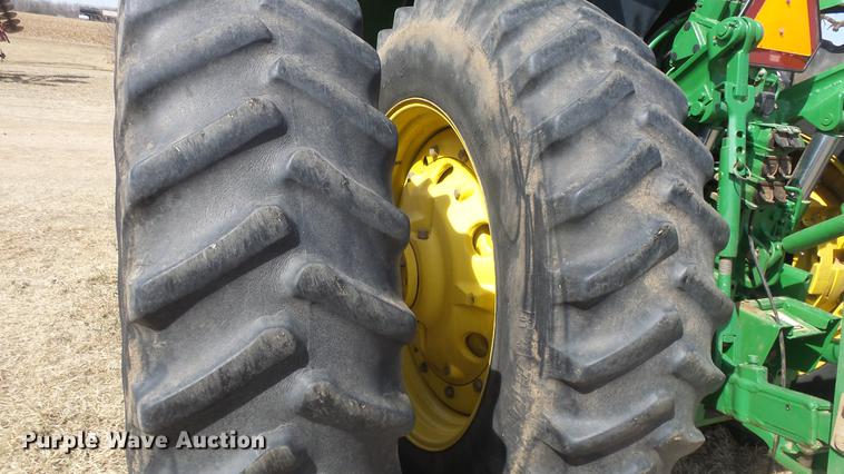 image for item DC2317 1999 John Deere 7810 tractor