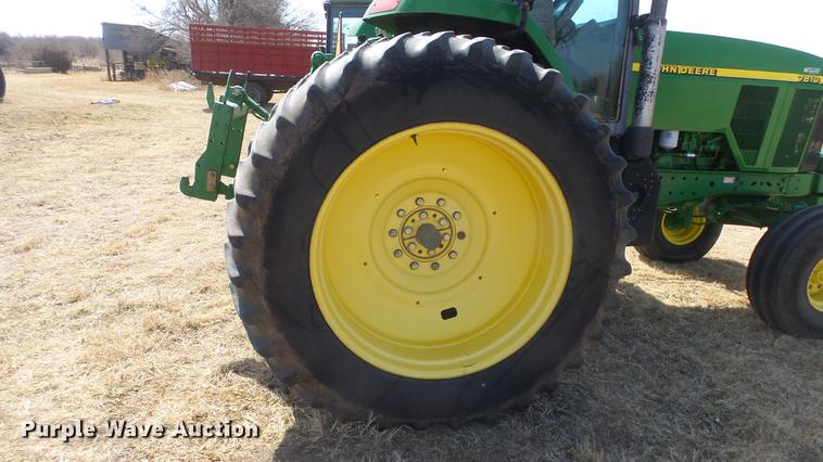 image for item DC2317 1999 John Deere 7810 tractor