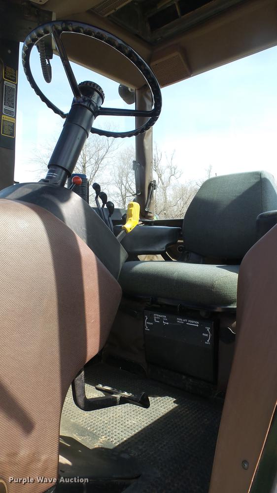 image for item DC2318 1988 John Deere 4450 tractor