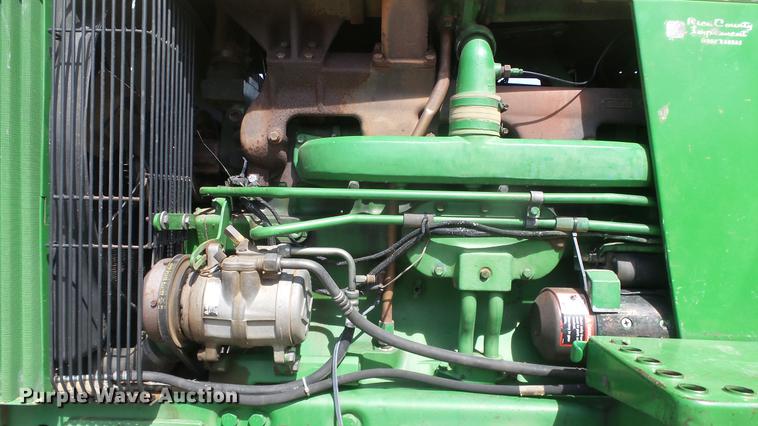 image for item DC2318 1988 John Deere 4450 tractor