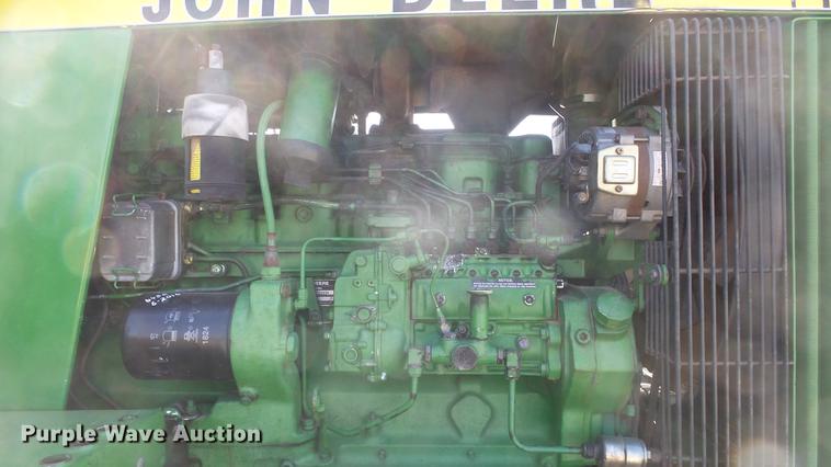 image for item DC2318 1988 John Deere 4450 tractor