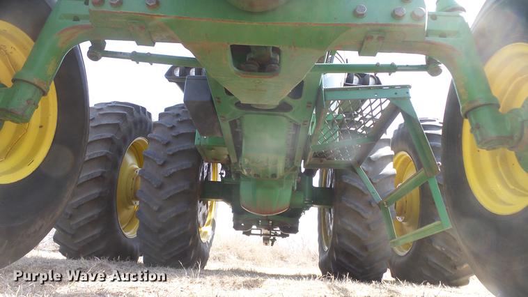 image for item DC2318 1988 John Deere 4450 tractor