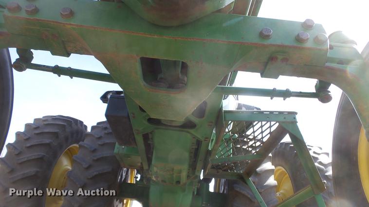 image for item DC2318 1988 John Deere 4450 tractor