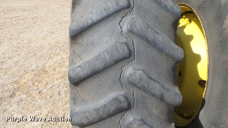 image for item DC2318 1988 John Deere 4450 tractor