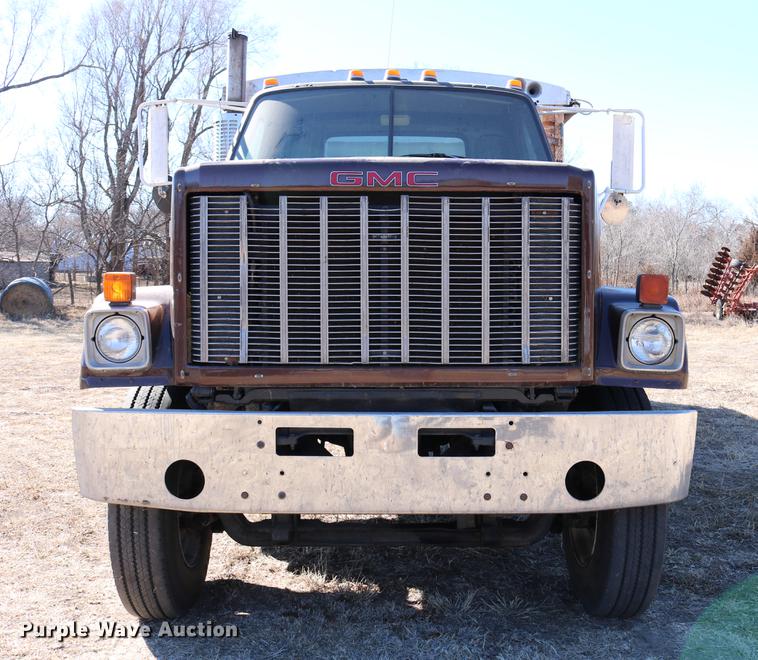 image for item DC3506 1979 GMC Brigadier grain truck