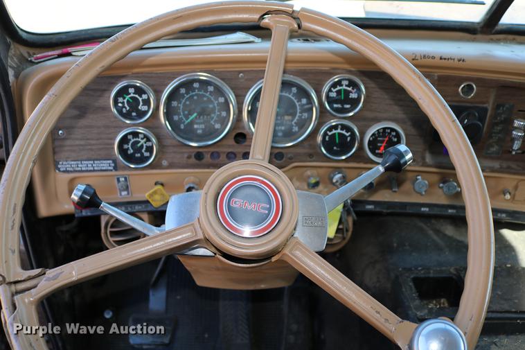 image for item DC3506 1979 GMC Brigadier grain truck