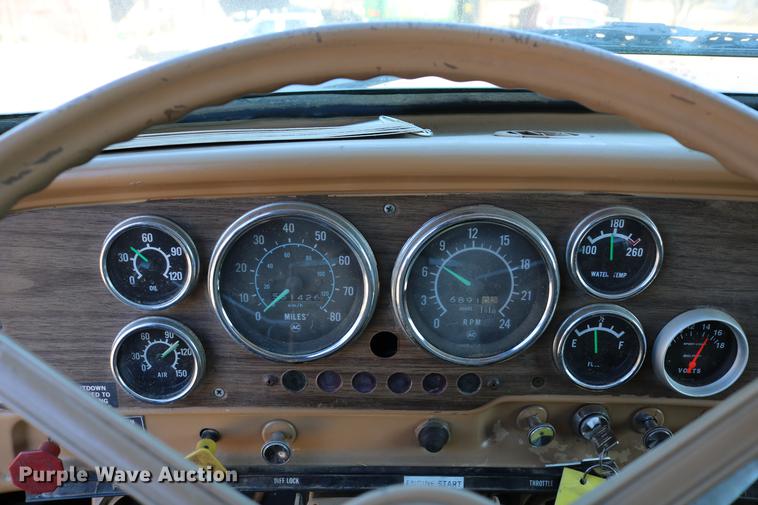 image for item DC3506 1979 GMC Brigadier grain truck