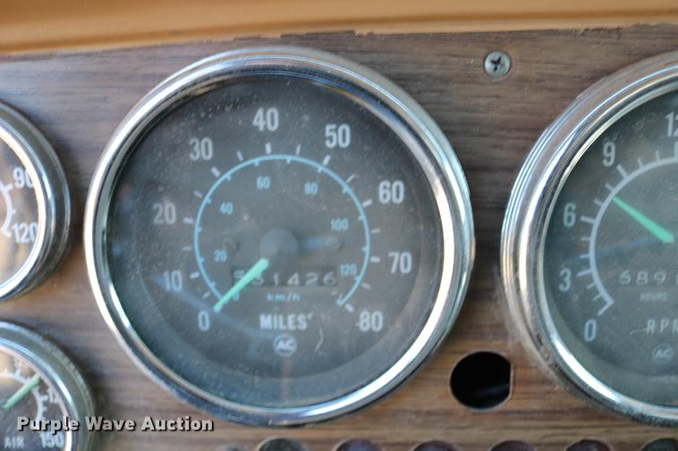 image for item DC3506 1979 GMC Brigadier grain truck