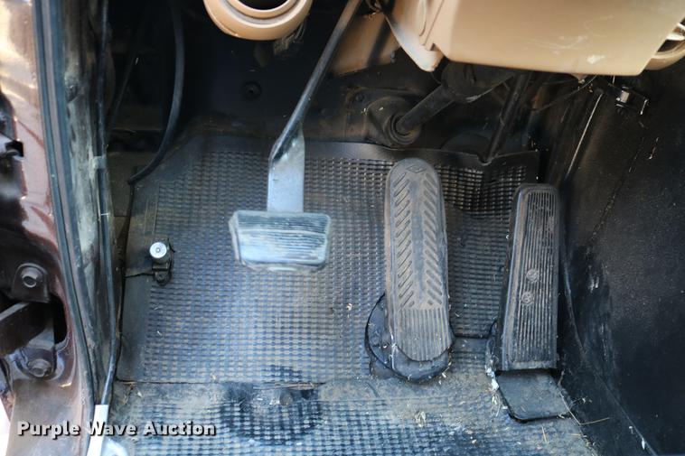 image for item DC3506 1979 GMC Brigadier grain truck