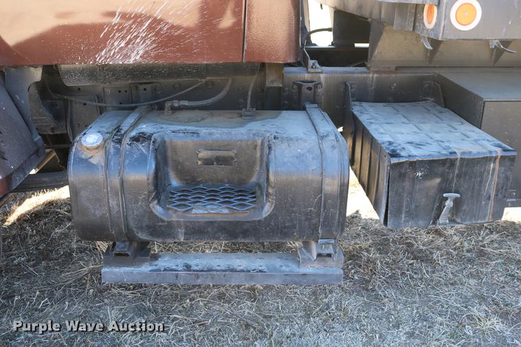 image for item DC3506 1979 GMC Brigadier grain truck