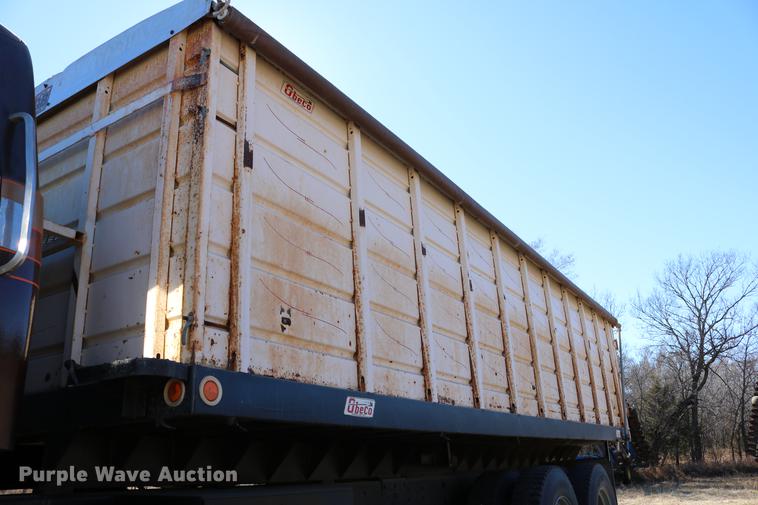 image for item DC3506 1979 GMC Brigadier grain truck