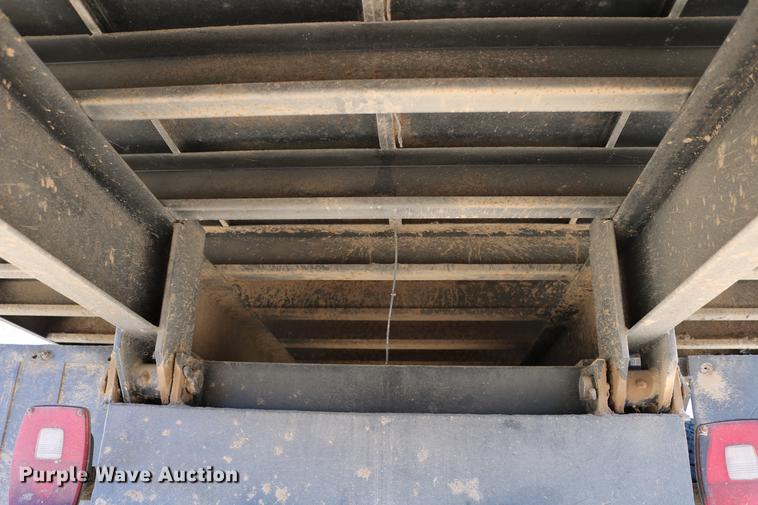 image for item DC3506 1979 GMC Brigadier grain truck