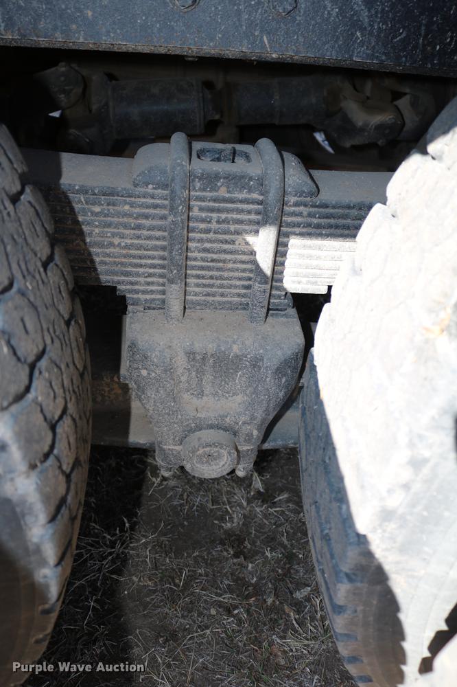 image for item DC3506 1979 GMC Brigadier grain truck