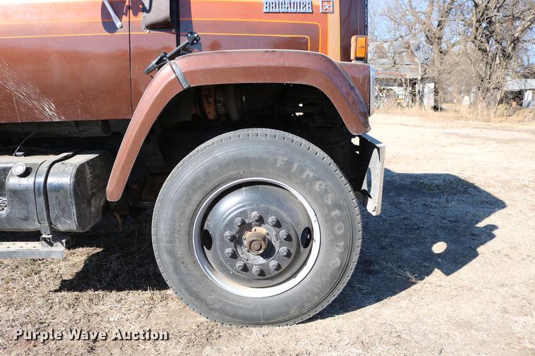 image for item DC3506 1979 GMC Brigadier grain truck