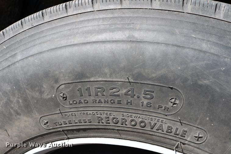 image for item DC3506 1979 GMC Brigadier grain truck