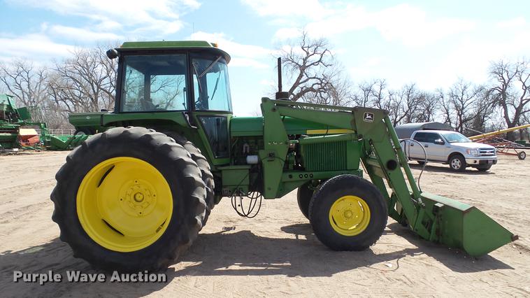 image for item DC4226 1974 John Deere 4230 tractor