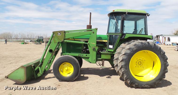 image for item DC4226 1974 John Deere 4230 tractor