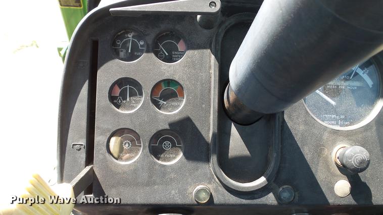 image for item DC4226 1974 John Deere 4230 tractor