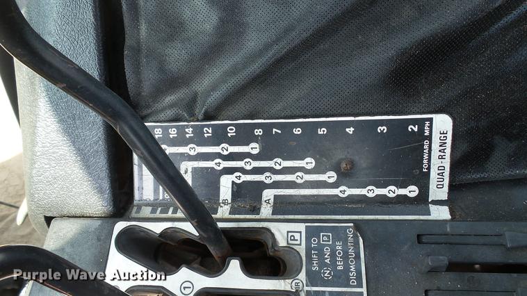 image for item DC4226 1974 John Deere 4230 tractor