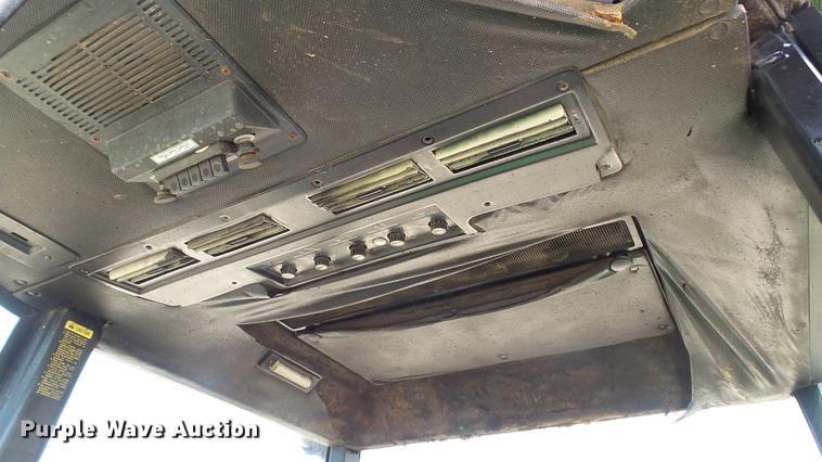 image for item DC4226 1974 John Deere 4230 tractor