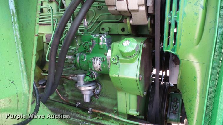 image for item DC4226 1974 John Deere 4230 tractor