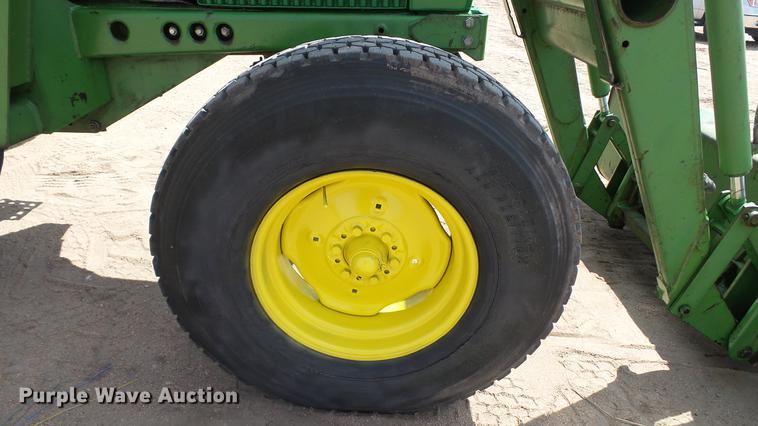 image for item DC4226 1974 John Deere 4230 tractor