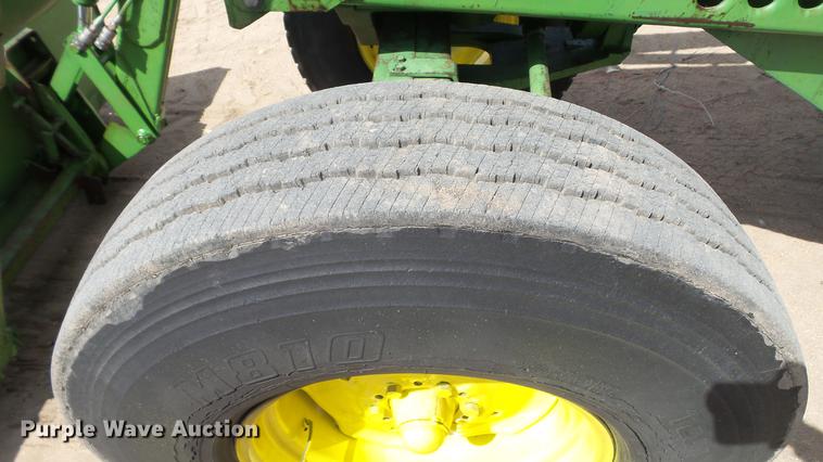 image for item DC4226 1974 John Deere 4230 tractor