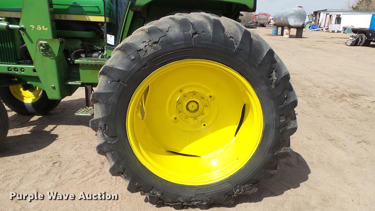 image for item DC4226 1974 John Deere 4230 tractor