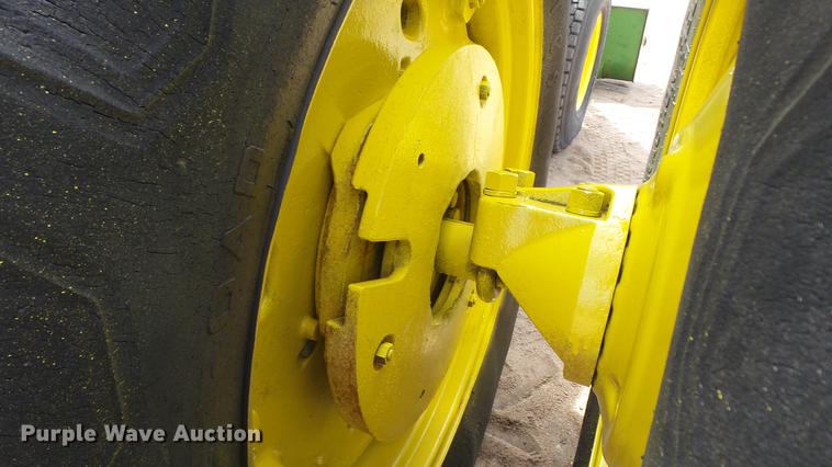 image for item DC4226 1974 John Deere 4230 tractor