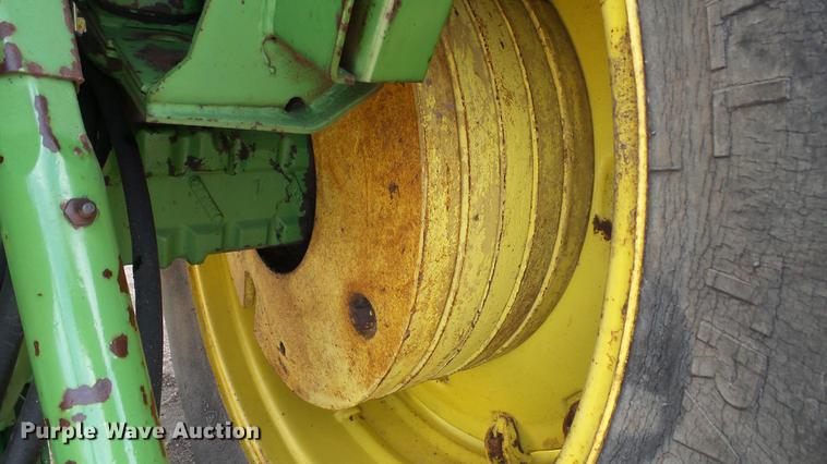 image for item DC4226 1974 John Deere 4230 tractor