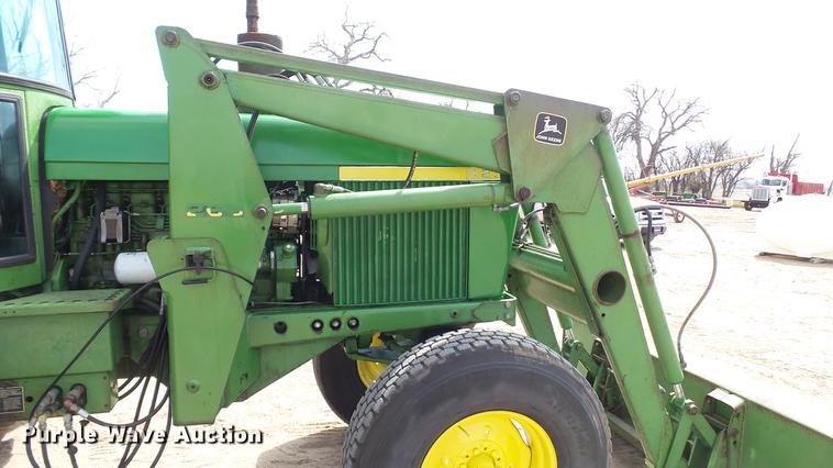 image for item DC4226 1974 John Deere 4230 tractor