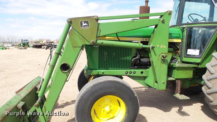 image for item DC4226 1974 John Deere 4230 tractor