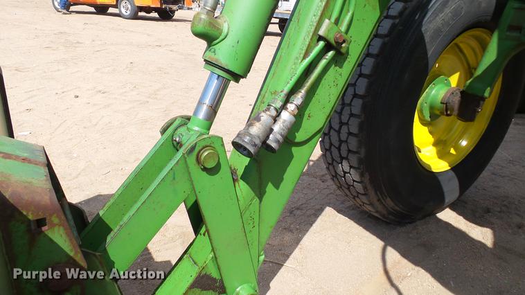 image for item DC4226 1974 John Deere 4230 tractor