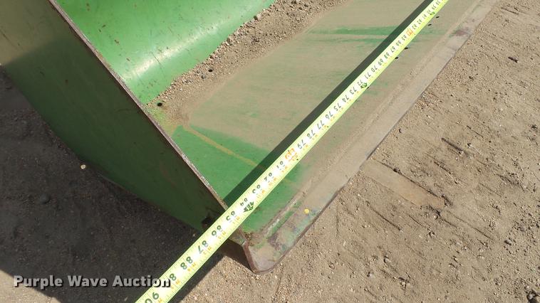 image for item DC4226 1974 John Deere 4230 tractor