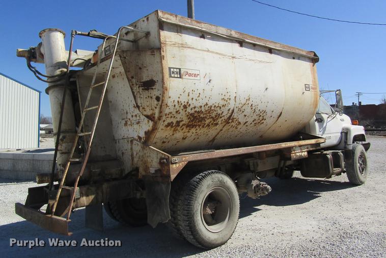 image for item DC4376 1992 GMC TopKick tender truck