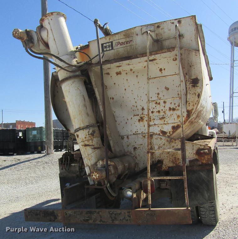 image for item DC4376 1992 GMC TopKick tender truck