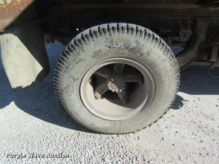 image for item DC4376 1992 GMC TopKick tender truck