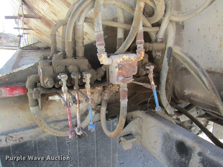 image for item DC4376 1992 GMC TopKick tender truck