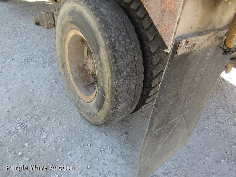 image for item DC4376 1992 GMC TopKick tender truck