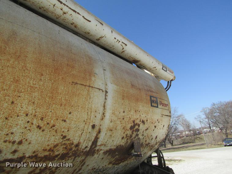 image for item DC4376 1992 GMC TopKick tender truck