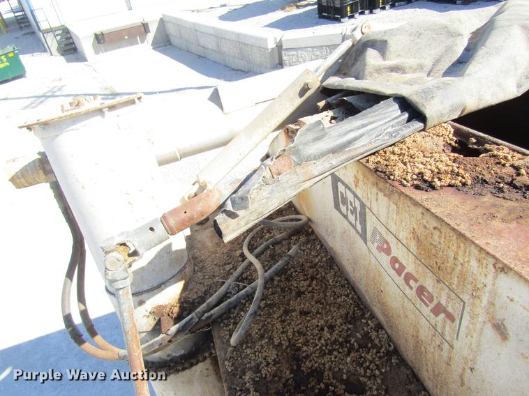 image for item DC4376 1992 GMC TopKick tender truck