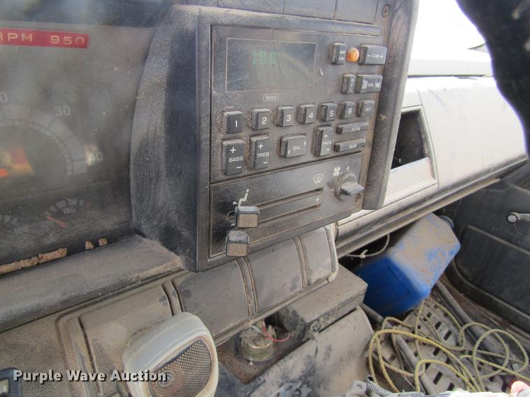 image for item DC4376 1992 GMC TopKick tender truck