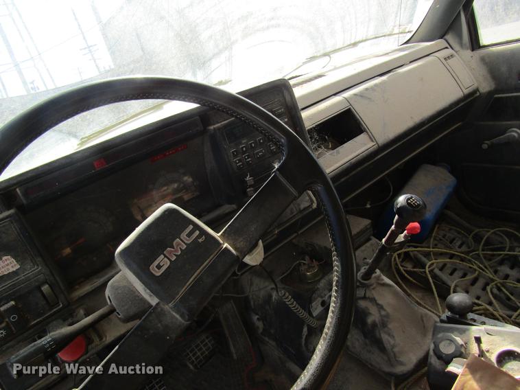 image for item DC4376 1992 GMC TopKick tender truck