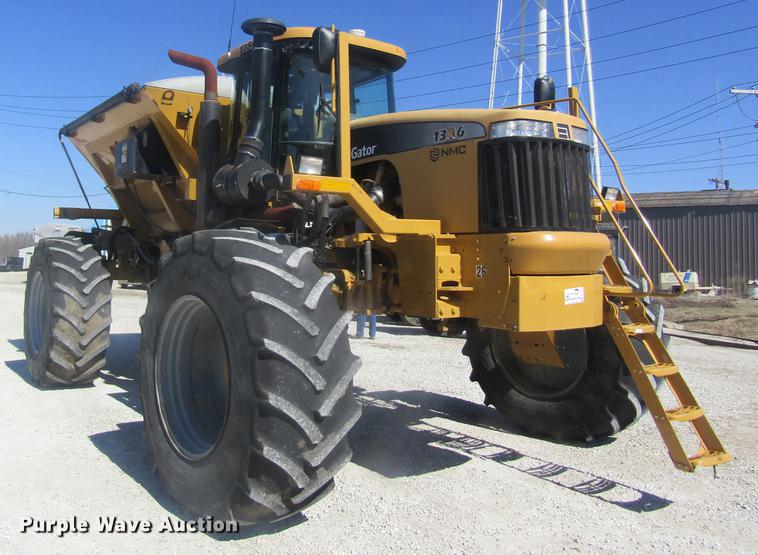 image for item DC4378 2010 Ag-Chem RoGator 1386 dry spreader applicator