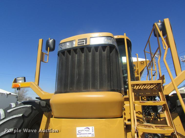 image for item DC4378 2010 Ag-Chem RoGator 1386 dry spreader applicator