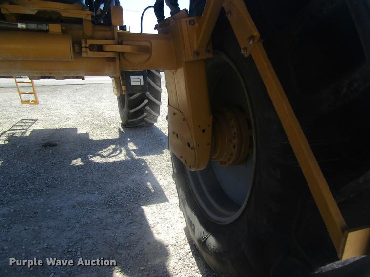 image for item DC4378 2010 Ag-Chem RoGator 1386 dry spreader applicator