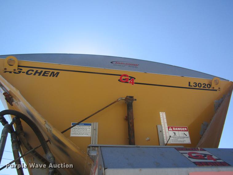 image for item DC4378 2010 Ag-Chem RoGator 1386 dry spreader applicator