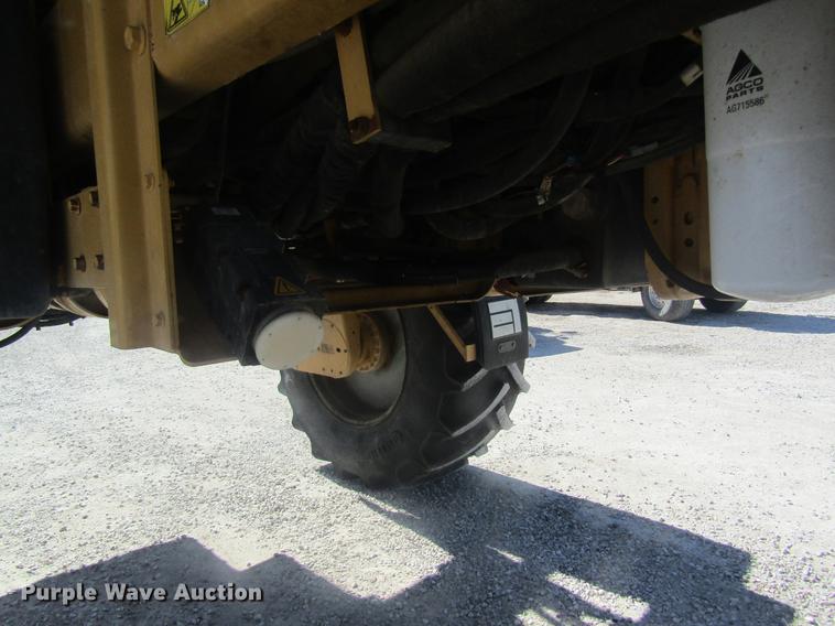 image for item DC4378 2010 Ag-Chem RoGator 1386 dry spreader applicator