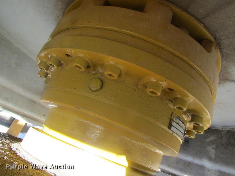 image for item DC4378 2010 Ag-Chem RoGator 1386 dry spreader applicator