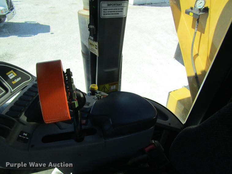 image for item DC4378 2010 Ag-Chem RoGator 1386 dry spreader applicator